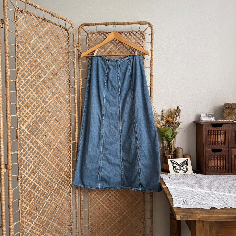 Vintage Medium Wash Denim Buttoned Maxi Skirt 28 - Picture 3 of 3